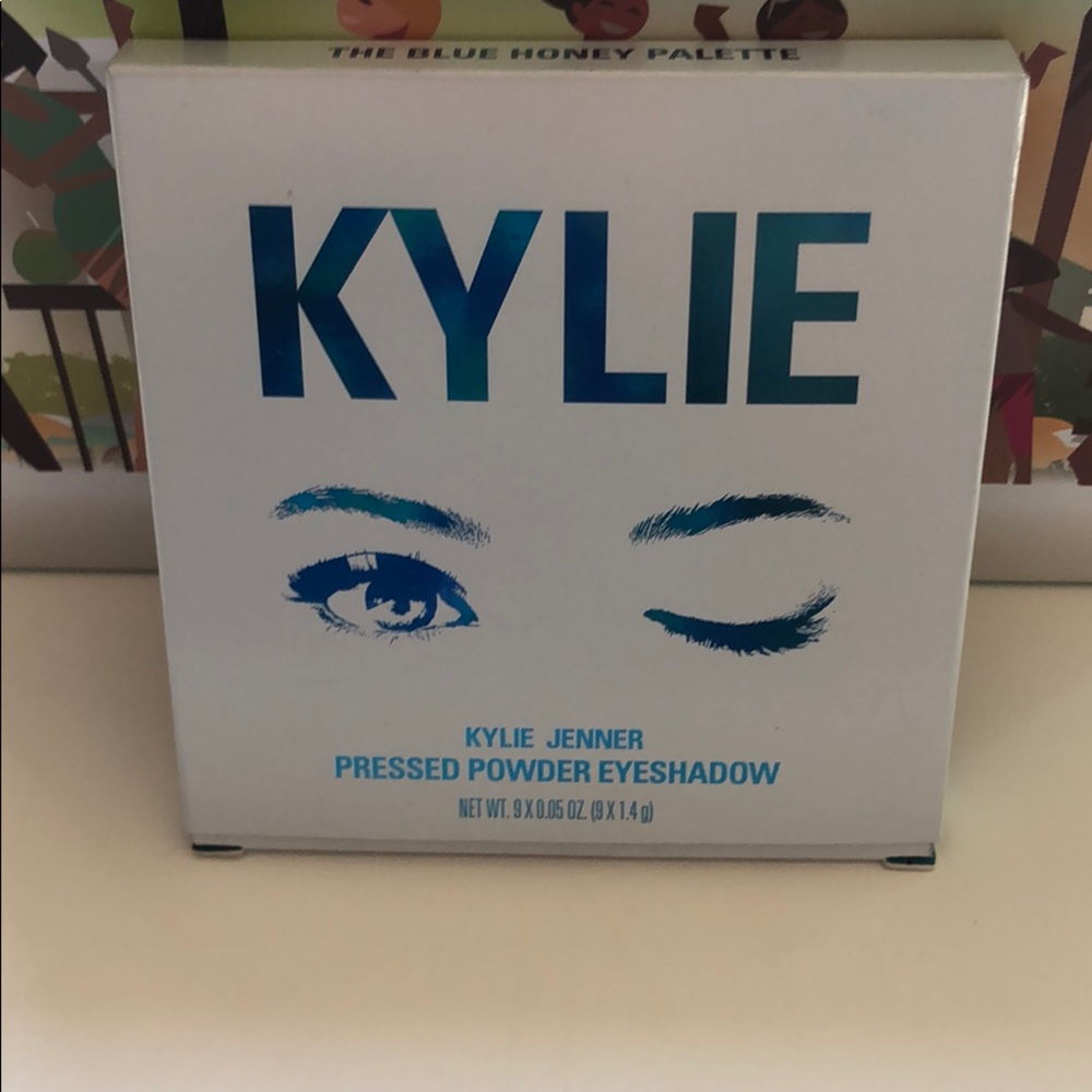 Kylie jenner eyeshadow